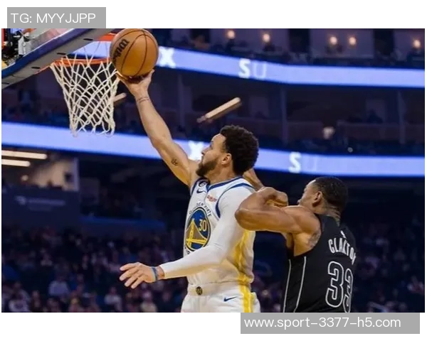 克拉克斯顿表现出色两双数据助力球队赢得胜利贡献10分11篮板3助攻2盖帽